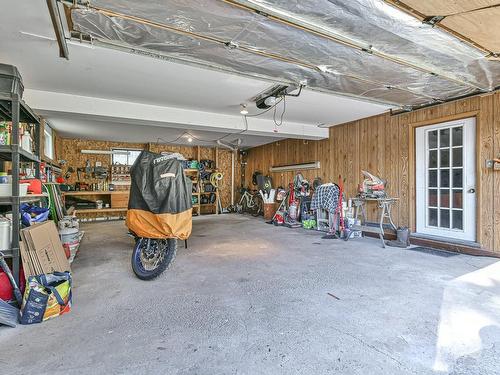 Garage - 10 Rue Ekers, Sainte-Agathe-Des-Monts, QC - Indoor Photo Showing Garage