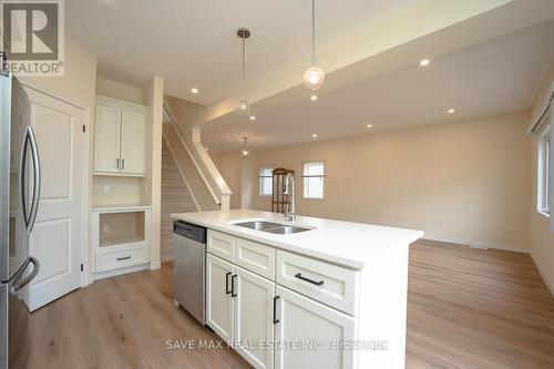 3613 Earlston, London, ON - Indoor Photo Showing Kitchen With Double Sink With Upgraded Kitchen