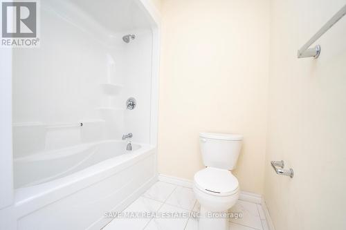 3613 Earlston, London, ON - Indoor Photo Showing Bathroom