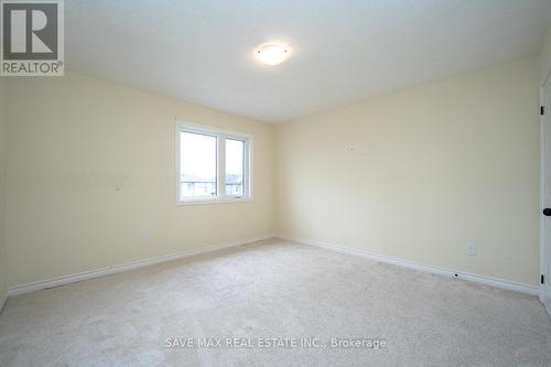3613 Earlston, London, ON - Indoor Photo Showing Other Room