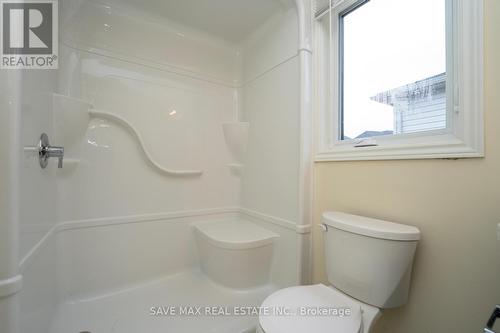 3613 Earlston, London, ON - Indoor Photo Showing Bathroom