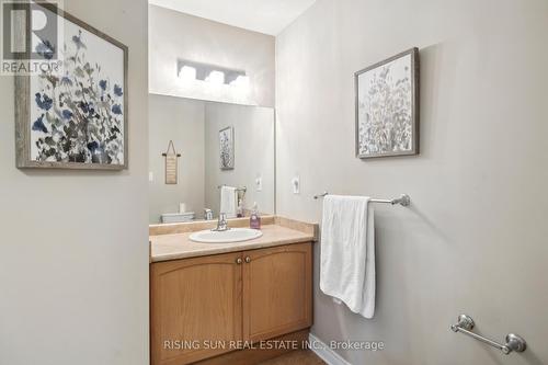 #1 -5727 Kalar Rd, Niagara Falls, ON - Indoor Photo Showing Bathroom
