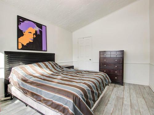 Chambre Ã Â coucher - 170 Rue Leroux, Les Cèdres, QC - Indoor Photo Showing Bedroom