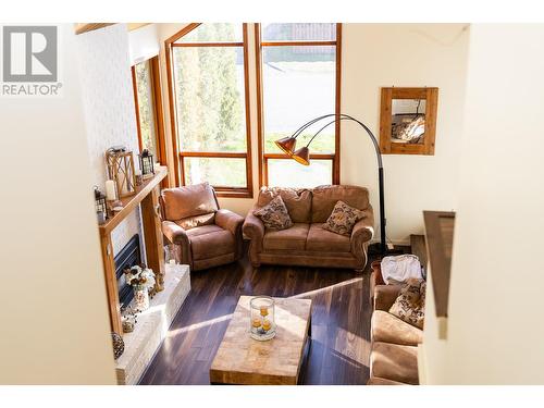 4324 Birch Avenue, Terrace, BC - Indoor Photo Showing Living Room