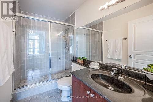 #2202 -503 Beecroft Rd, Toronto, ON - Indoor Photo Showing Bathroom
