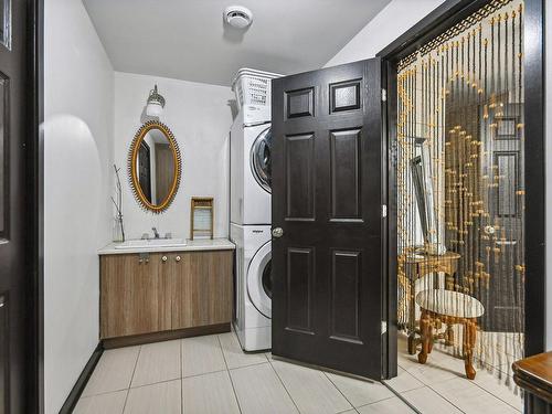 Salle de bains - 376 Rue St-Michel, Oka, QC - Indoor Photo Showing Laundry Room