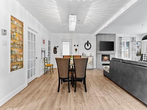 Dining room - 111 Rue St-Thomas, Notre-Dame-Du-Bon-Conseil - Village, QC - Indoor With Fireplace