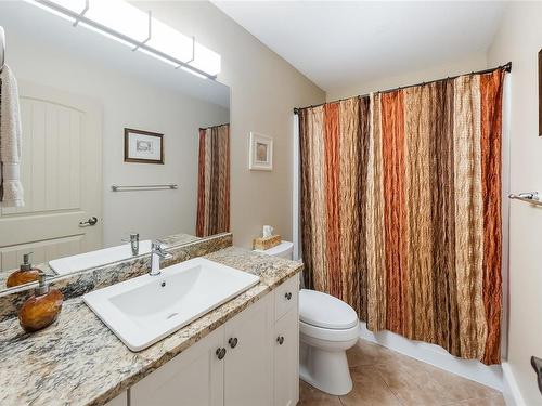 2454 Andover Rd, Nanoose Bay, BC - Indoor Photo Showing Bathroom