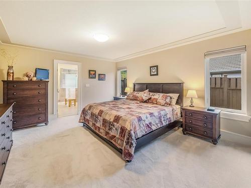 2454 Andover Rd, Nanoose Bay, BC - Indoor Photo Showing Bedroom