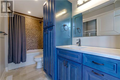 14035 Willbruck Drive, Morrisburg, ON - Indoor Photo Showing Bathroom