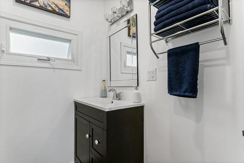 25 Erie Heights Line, Lowbanks, ON - Indoor Photo Showing Bathroom