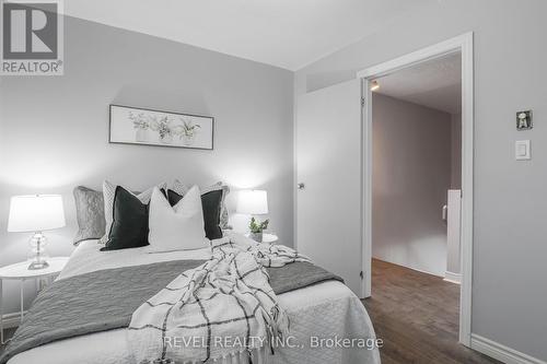 36 Birchcliff Ave, Kawartha Lakes, ON - Indoor Photo Showing Bedroom