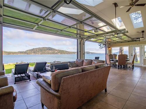 4246 Armadale Rd, Pender Island, BC - Indoor With Body Of Water
