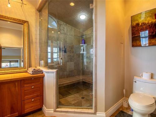 4246 Armadale Rd, Pender Island, BC - Indoor Photo Showing Bathroom