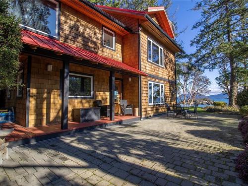4246 Armadale Rd, Pender Island, BC - Outdoor With Deck Patio Veranda