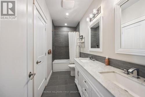 1080 Applewood Lane, South Frontenac, ON - Indoor Photo Showing Bathroom