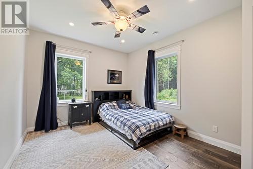 1080 Applewood Lane, South Frontenac, ON - Indoor Photo Showing Bedroom