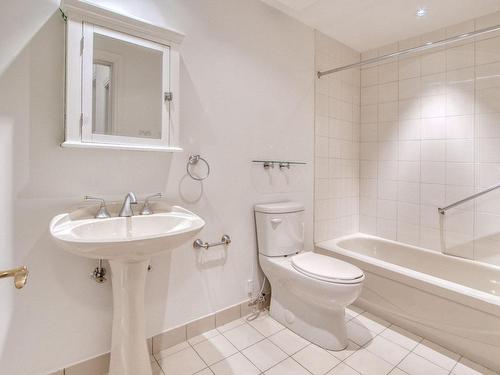 Salle de bains - 206-4700 Rue Ste-Catherine O., Westmount, QC - Indoor Photo Showing Bathroom