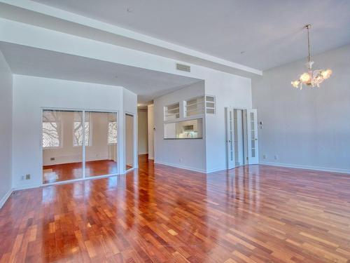 Living room - 206-4700 Rue Ste-Catherine O., Westmount, QC - Indoor Photo Showing Other Room