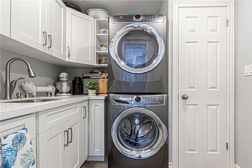 123 Arthur Street, St. Catharines, ON - Indoor Photo Showing Laundry Room