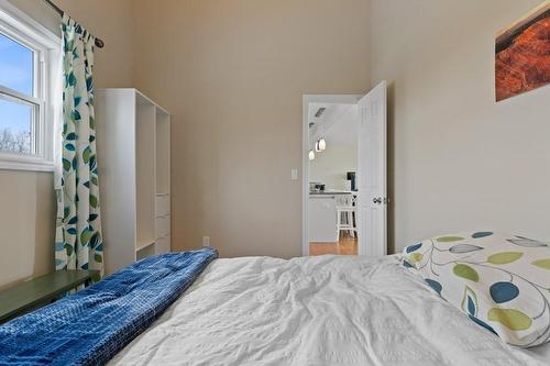 2894 Lakeshore Road, Haldimand County, ON - Indoor Photo Showing Bedroom