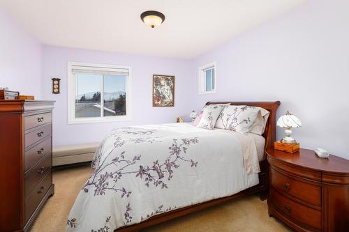 304 Dugan Street, Creston, BC - Indoor Photo Showing Bedroom
