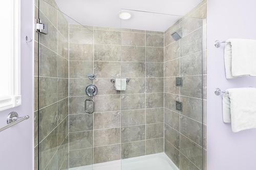 304 Dugan Street, Creston, BC - Indoor Photo Showing Bathroom