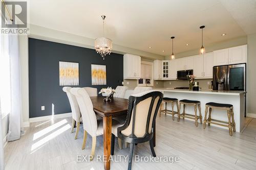 147 Kingsmere Cres, New Tecumseth, ON - Indoor Photo Showing Dining Room