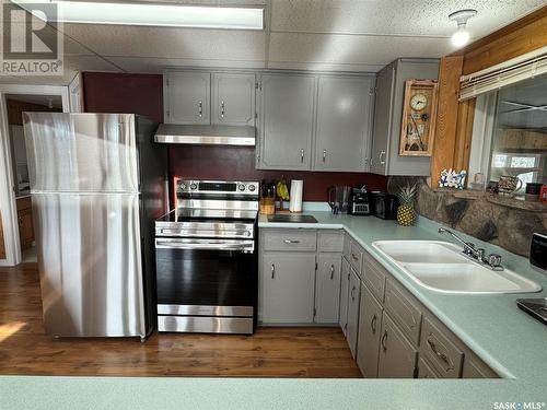 3702 Walker Street, Missinipe, SK - Indoor Photo Showing Dining Room