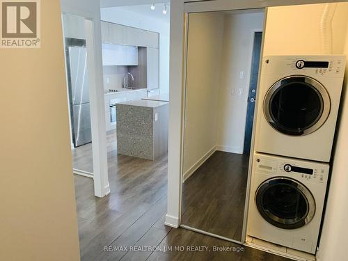 #708 -55 Regent Park Blvd, Toronto, ON - Indoor Photo Showing Laundry Room
