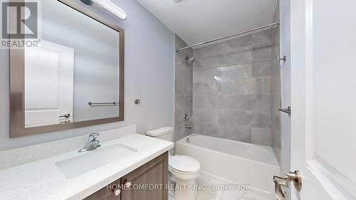 15 Justice Gdns, Toronto, ON - Indoor Photo Showing Bathroom