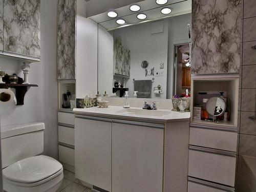 Bathroom - 2319  - 2323 Av. Sylva-Clapin, Saint-Hyacinthe, QC - Indoor Photo Showing Bathroom