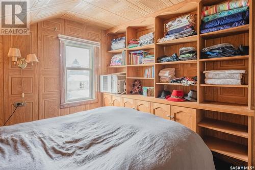 1529 Cumberland Avenue S, Saskatoon, SK - Indoor Photo Showing Bedroom