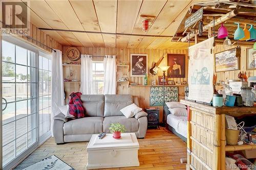 120 Cross Road, Temperance Vale, NB - Indoor Photo Showing Living Room