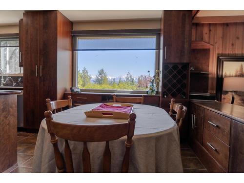 380 Ivy Road, Cranbrook, BC - Indoor Photo Showing Dining Room