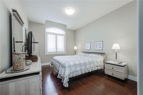 3rd Upper Level Bedroom - 4072 Highland Park Drive, Beamsville, ON - Indoor Photo Showing Bedroom