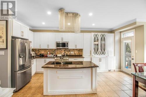 816 Millard St, Whitchurch-Stouffville, ON - Indoor Photo Showing Kitchen With Stainless Steel Kitchen With Upgraded Kitchen