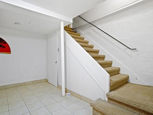 Staircase - 4001 Av. Northcliffe, Montréal (Côte-Des-Neiges/Notre-Dame-De-Grâce), QC - Indoor Photo Showing Other Room