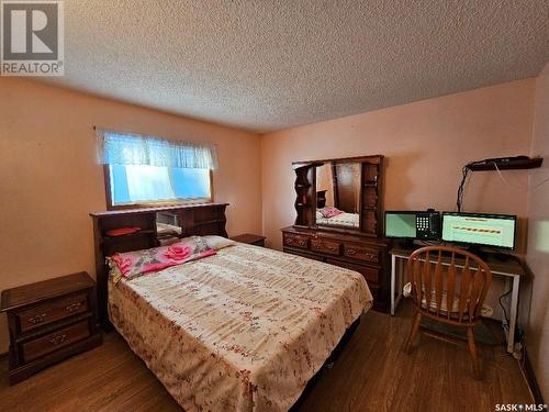 29 Warren Street, Redvers, SK - Indoor Photo Showing Bedroom