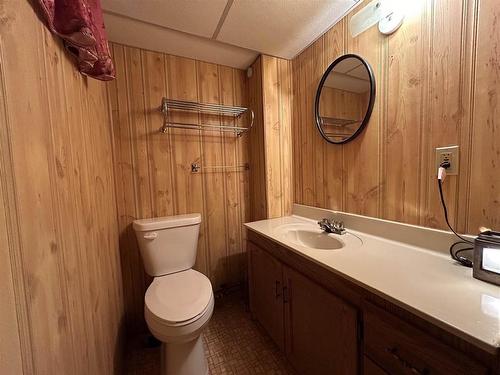 407 Atwood Avenue, Rainy River, ON - Indoor Photo Showing Bathroom