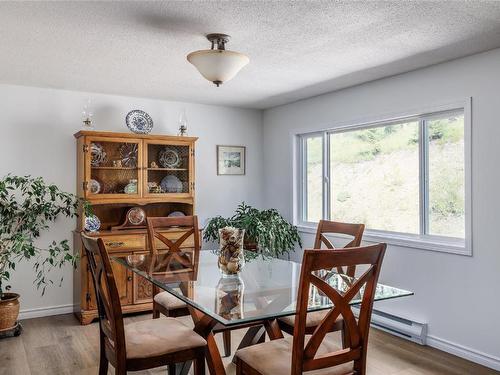 8514 Sun Valley Road, Kelowna, BC - Indoor Photo Showing Dining Room