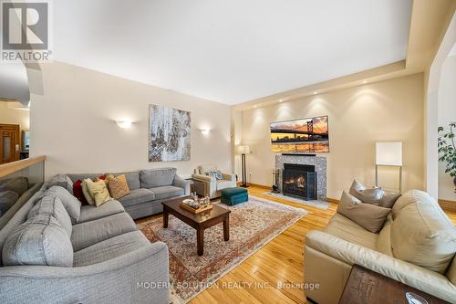 335 River Oak Place, Waterloo, ON - Indoor Photo Showing Living Room With Fireplace