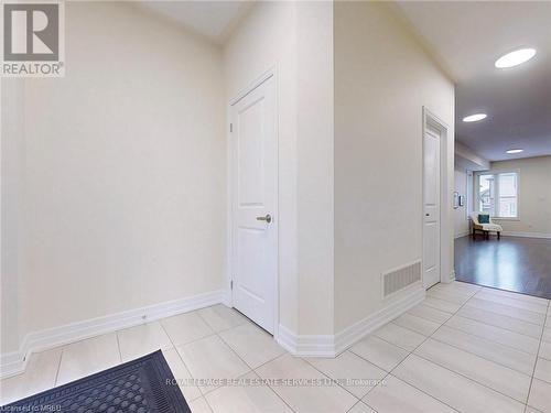9498 Tallgrass Ave, Niagara Falls, ON - Indoor Photo Showing Other Room