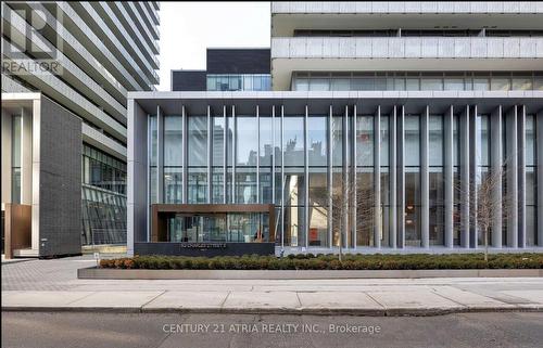 #Lph5102 -50 Charles St E, Toronto, ON - Outdoor