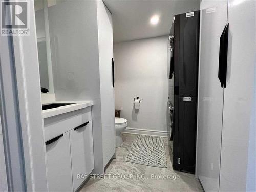 48 Berryman St, Toronto, ON - Indoor Photo Showing Bathroom