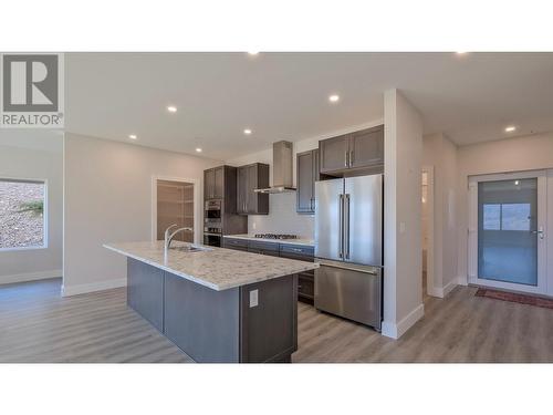 500 Vista Park Unit# 513, Penticton, BC - Indoor Photo Showing Kitchen With Upgraded Kitchen