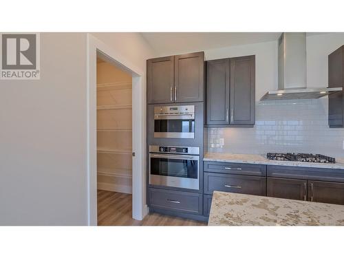 500 Vista Park Unit# 513, Penticton, BC - Indoor Photo Showing Kitchen