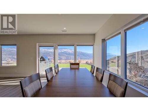500 Vista Park Unit# 513, Penticton, BC - Indoor Photo Showing Dining Room