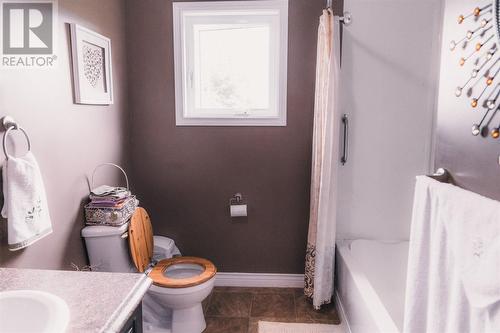 63-65 Harbour Drive, Heart'S Delight, NL - Indoor Photo Showing Bathroom
