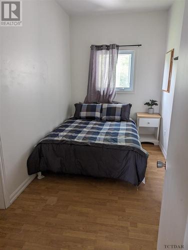 554 Lakeshore Rd, Temiskaming Shores, ON - Indoor Photo Showing Bedroom